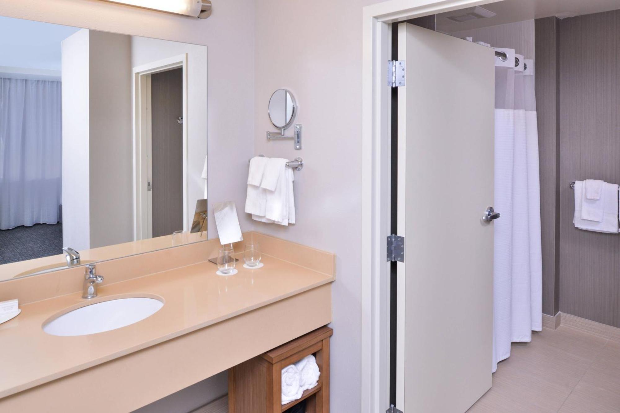 Courtyard By Marriott Columbus Grove City Exterior foto